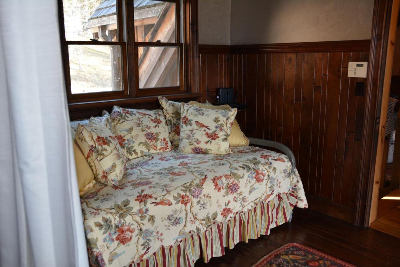Altamont Lodge Newland Екстериор снимка